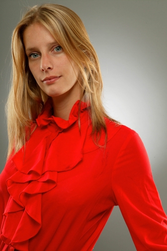 File:Sonja Moonear - press.jpg