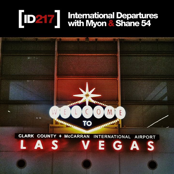 File:2014-01-27 - Myon & Shane 54 - International Departures 217.jpg