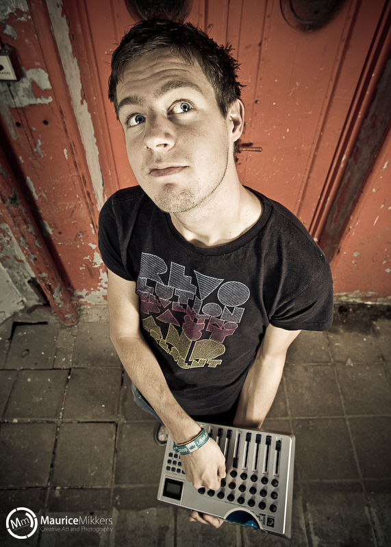 File:Eggbert - press 1.jpg