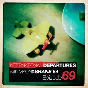 2011-03-24 - Myon & Shane 54 - International Departures 069.jpg