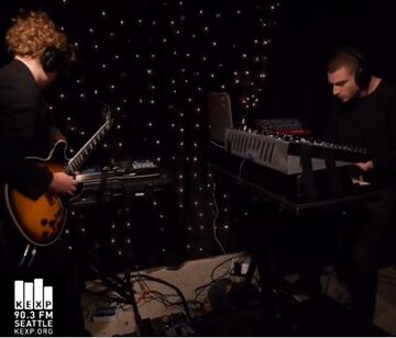 2013-11-18 - Darkside (Live PA) @ Full Performance, KEXP.jpg
