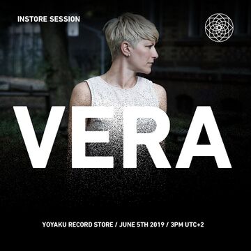 2019-06-05 - Vera @ Yoyaku Instore Session.jpg
