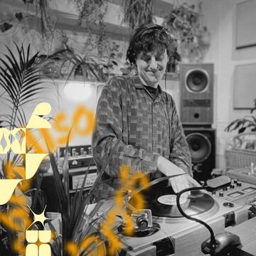 2025-01-17 - Sunni D - Secret Paradiso Radio Show 8.jpg