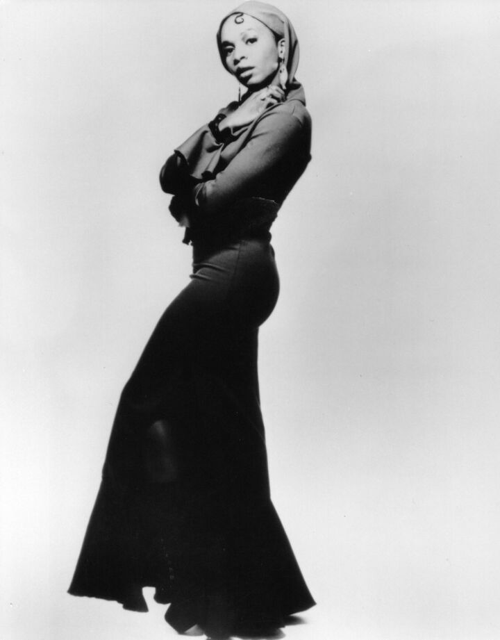 File:Barbara Tucker - press 1.jpg