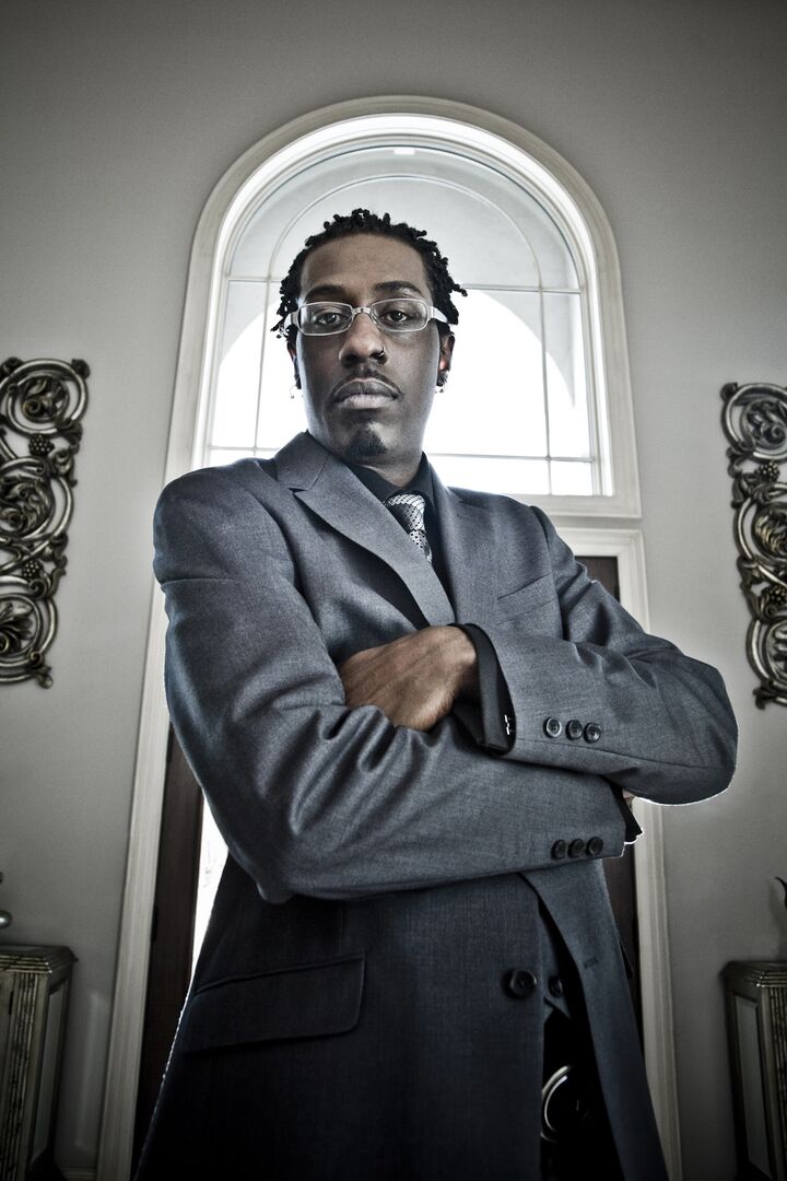 File:Gene Farris -press 2.jpg